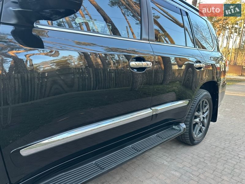 Внедорожник / Кроссовер Lexus LX 2013 в Киеве