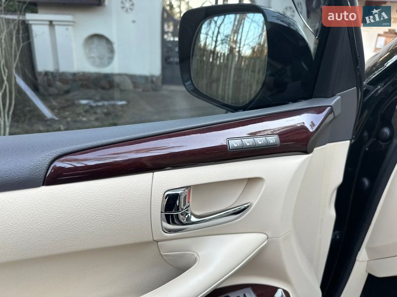 Внедорожник / Кроссовер Lexus LX 2013 в Киеве