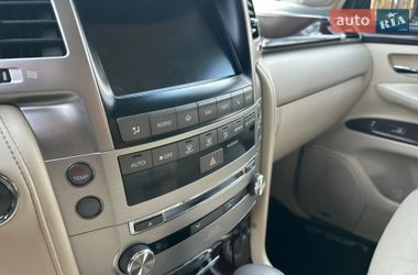 Внедорожник / Кроссовер Lexus LX 2013 в Киеве