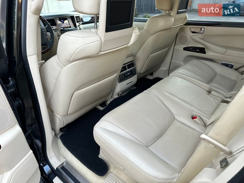 Внедорожник / Кроссовер Lexus LX 2013 в Киеве