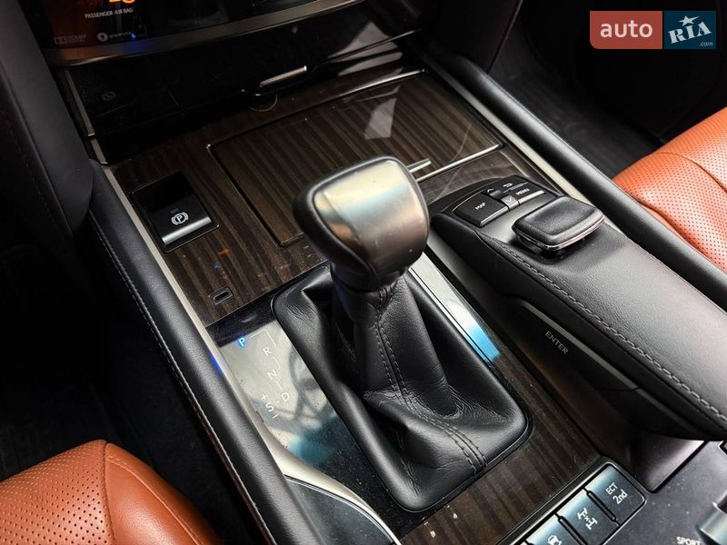 Внедорожник / Кроссовер Lexus LX 2017 в Киеве фото 23 Внедорожник / Кроссовер Lexus LX 2017 в Киеве