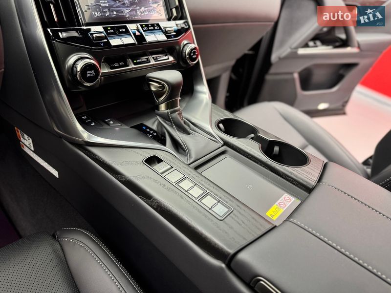 Позашляховик / Кросовер Lexus LX 2025 в Києві