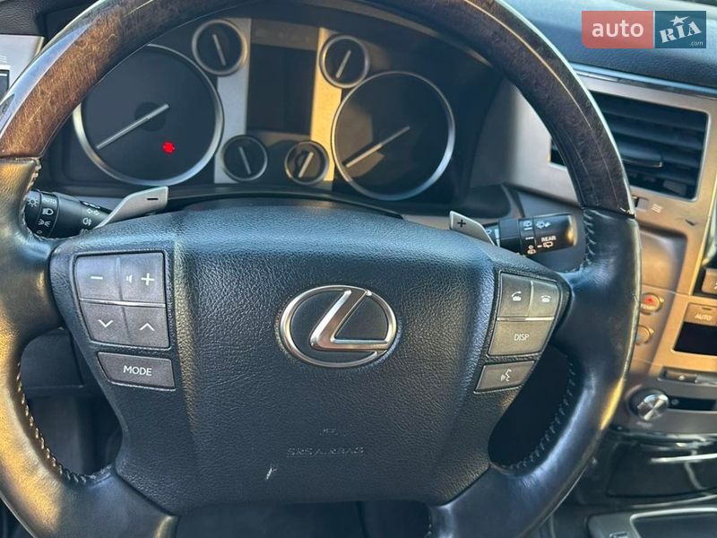 Внедорожник / Кроссовер Lexus LX 2013 в Березнеговатом фото 12 Внедорожник / Кроссовер Lexus LX 2013 в Березнеговатом