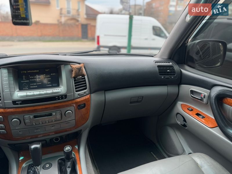 Внедорожник / Кроссовер Lexus LX 2004 в Бердичеве