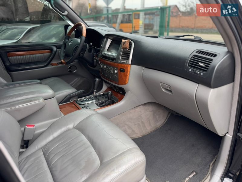 Внедорожник / Кроссовер Lexus LX 2004 в Бердичеве