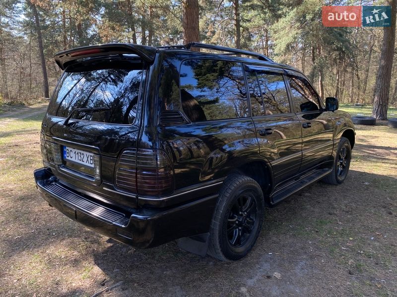 Позашляховик / Кросовер Lexus LX 2004 в Новояворівську