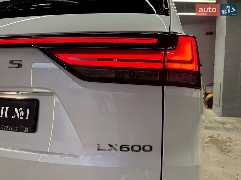 Внедорожник / Кроссовер Lexus LX 2022 в Киеве
