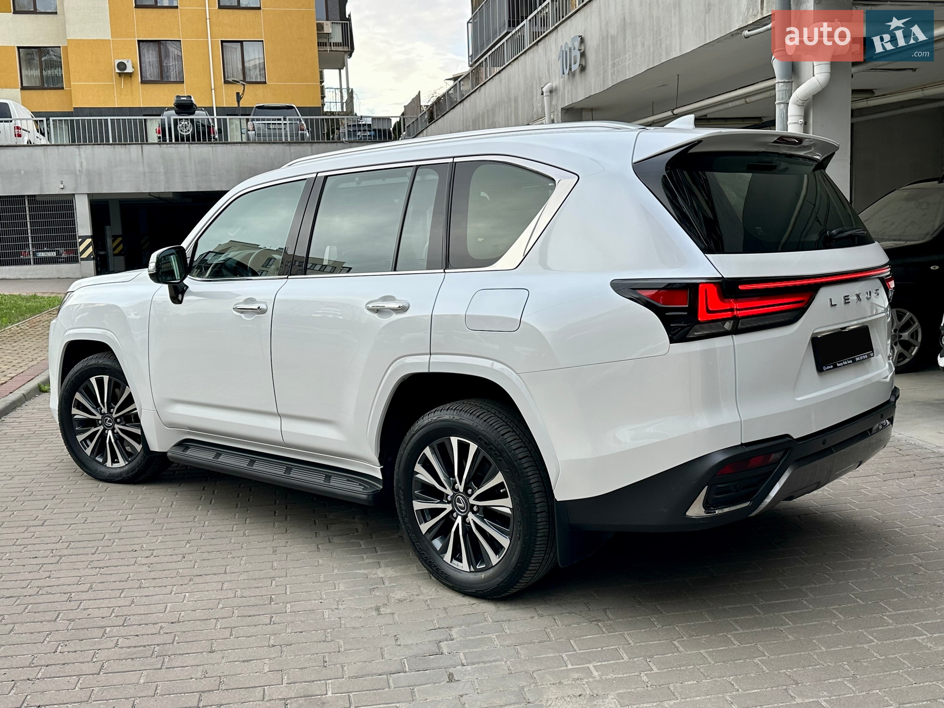 2022 Lexus LX - мініатюра 4