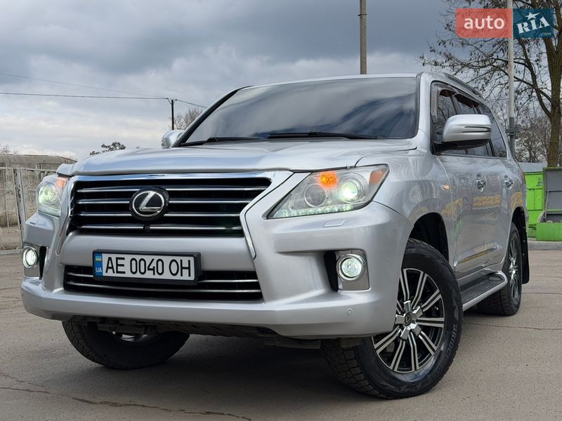 Lexus LX 2008