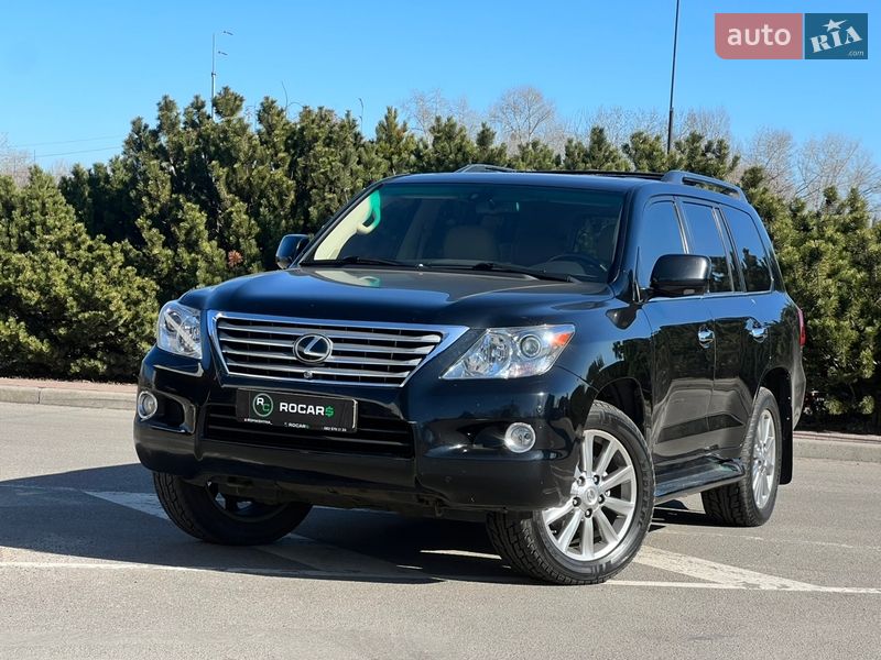 Внедорожник / Кроссовер Lexus LX 2011 в Киеве