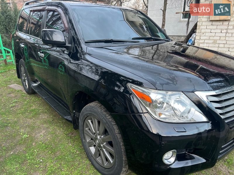 Lexus LX 2008