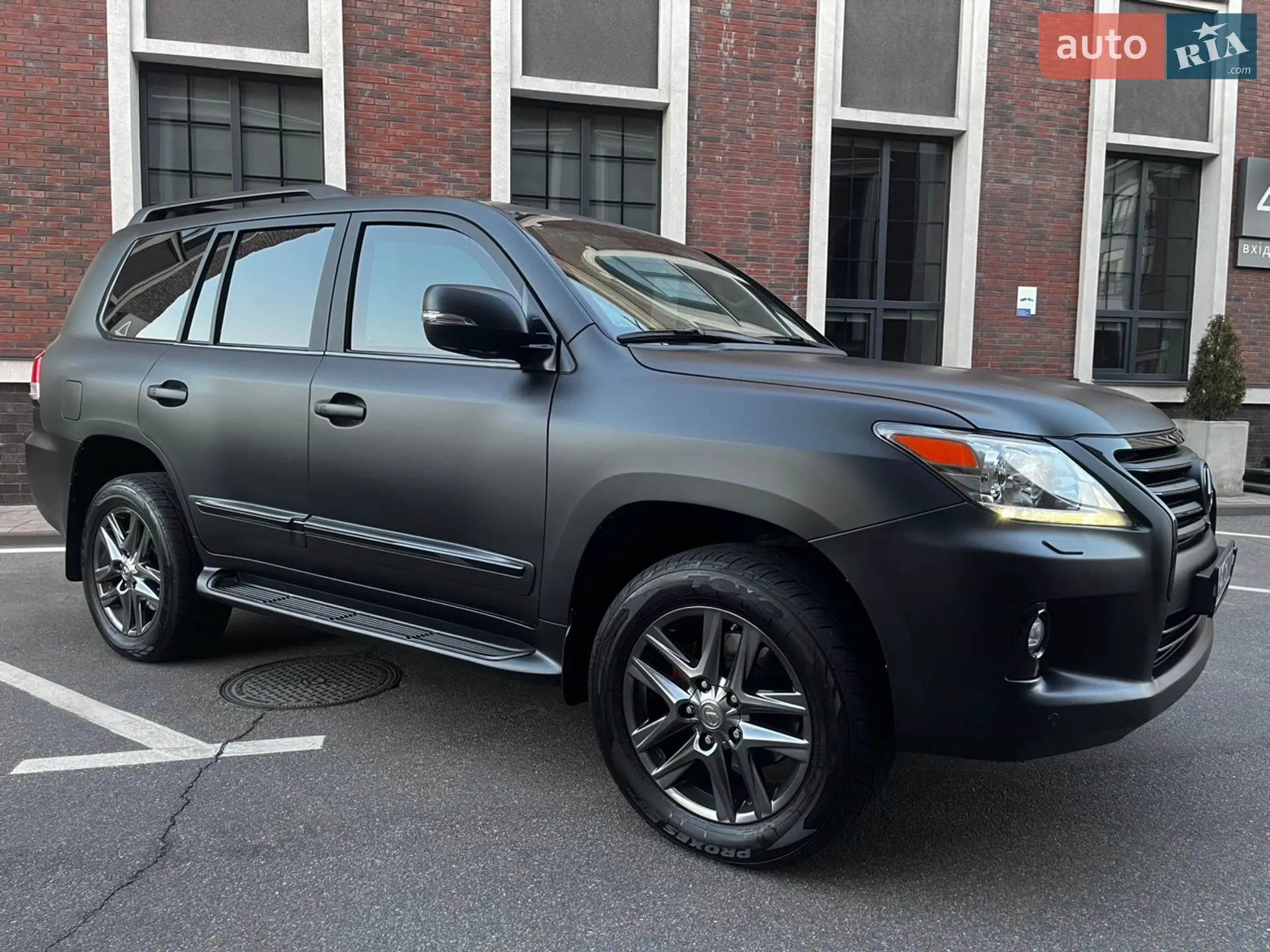 2010 Lexus LX - мініатюра 11