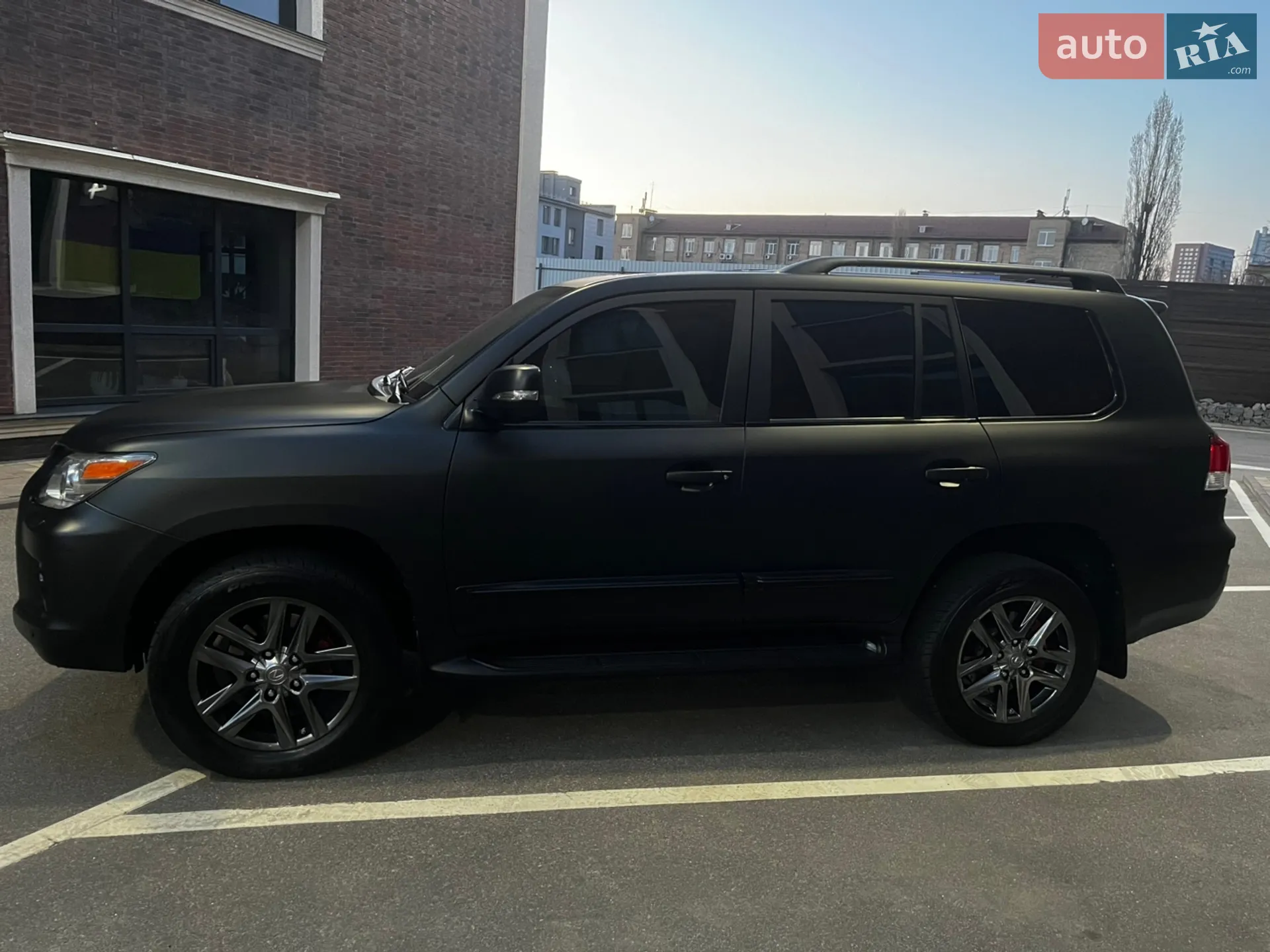 2010 Lexus LX - мініатюра 18