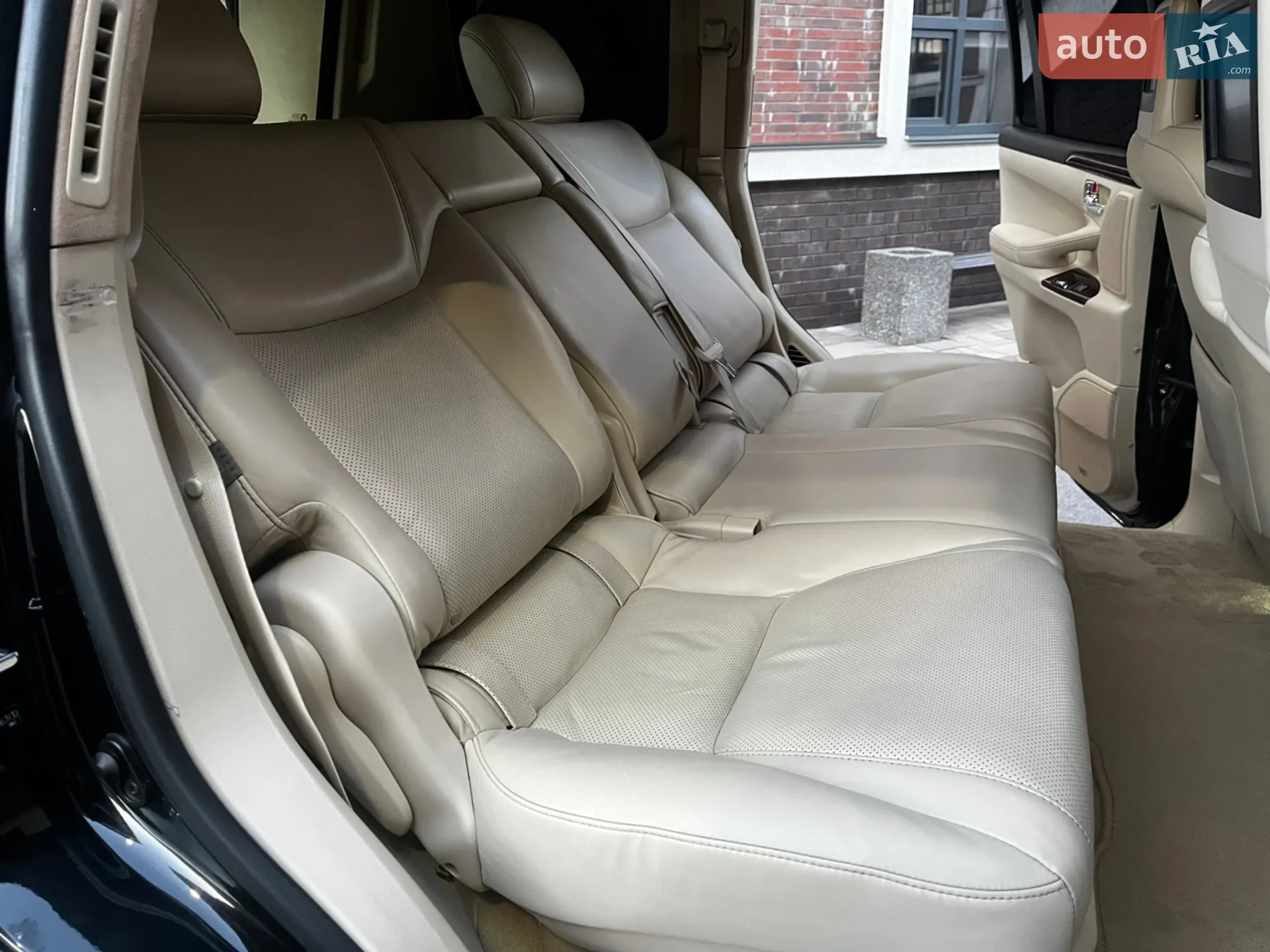 2010 Lexus LX - мініатюра 61