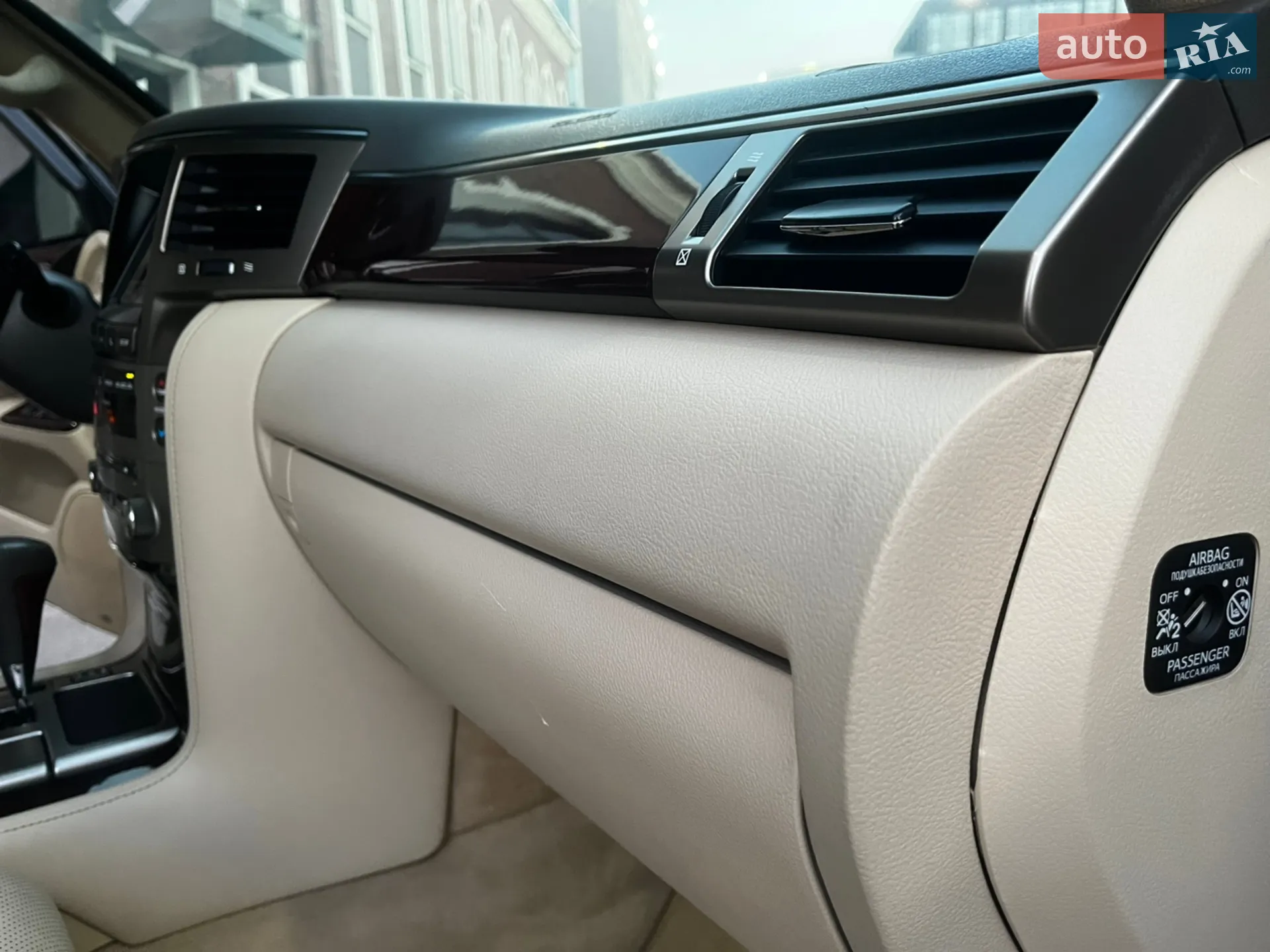2010 Lexus LX - мініатюра 69