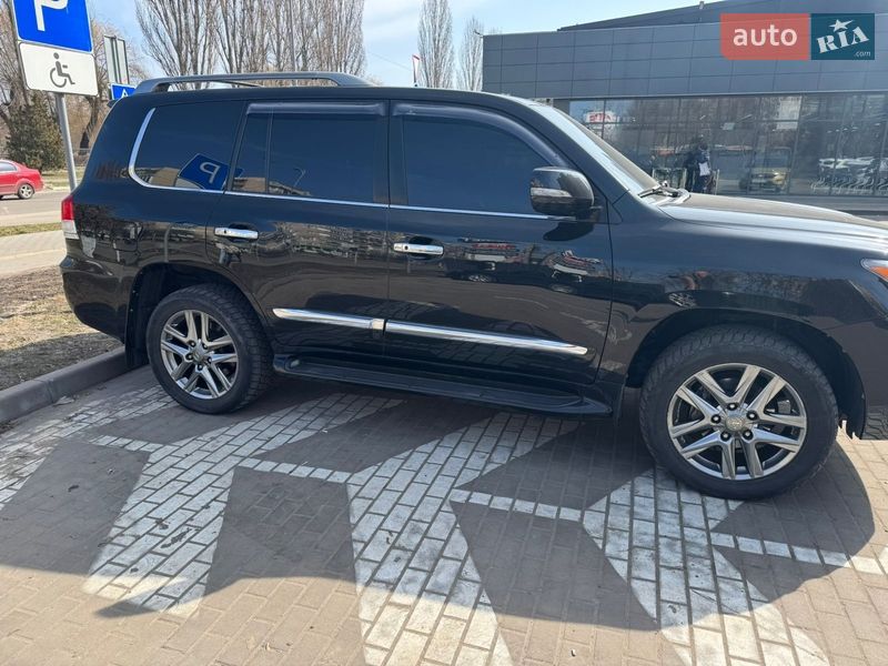 Внедорожник / Кроссовер Lexus LX 2013 в Броварах фото 4 Внедорожник / Кроссовер Lexus LX 2013 в Броварах