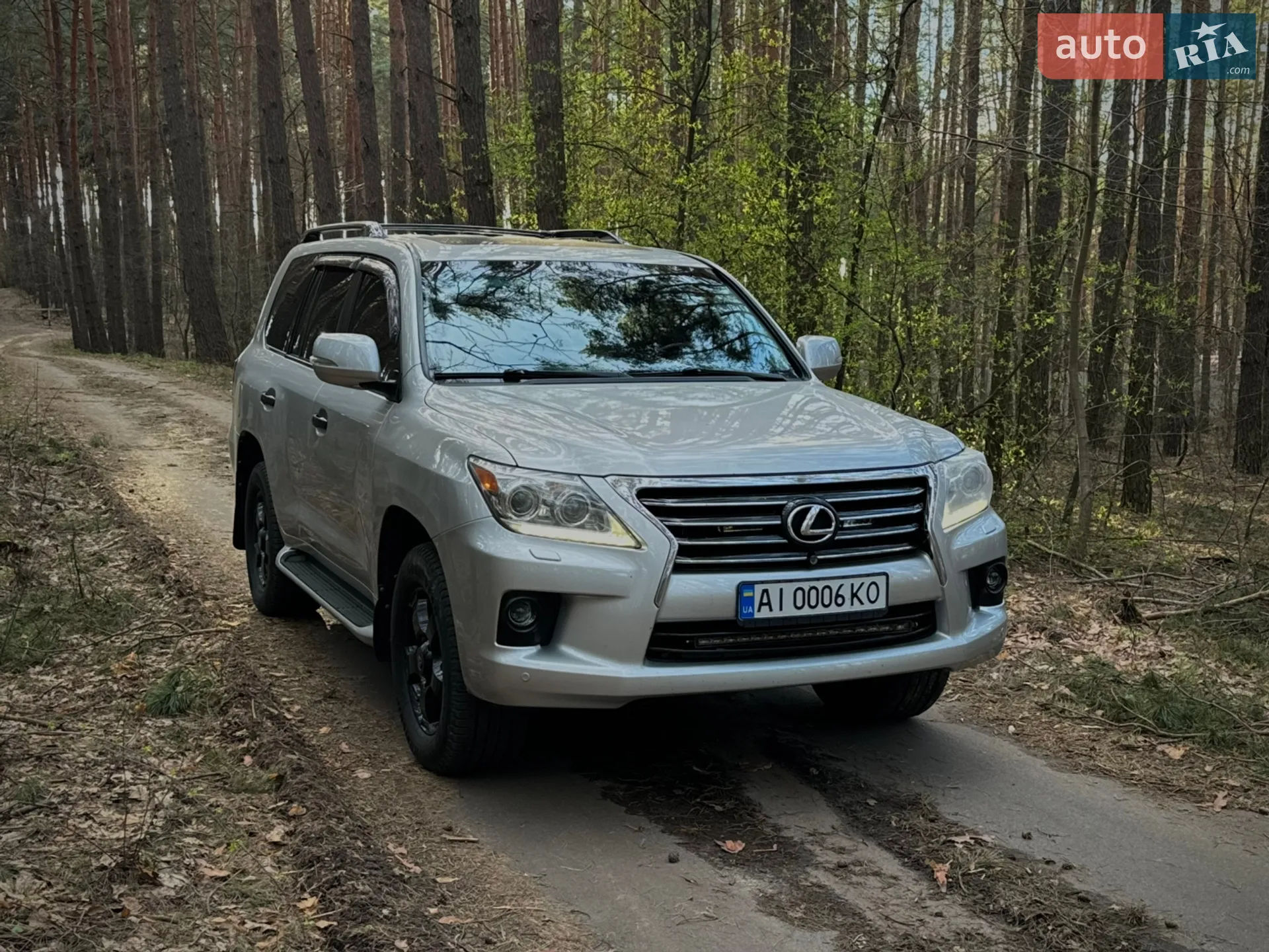 2011 Lexus LX - мініатюра 2
