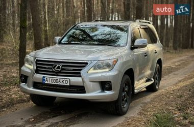 Внедорожник / Кроссовер Lexus LX 2011 в Киеве