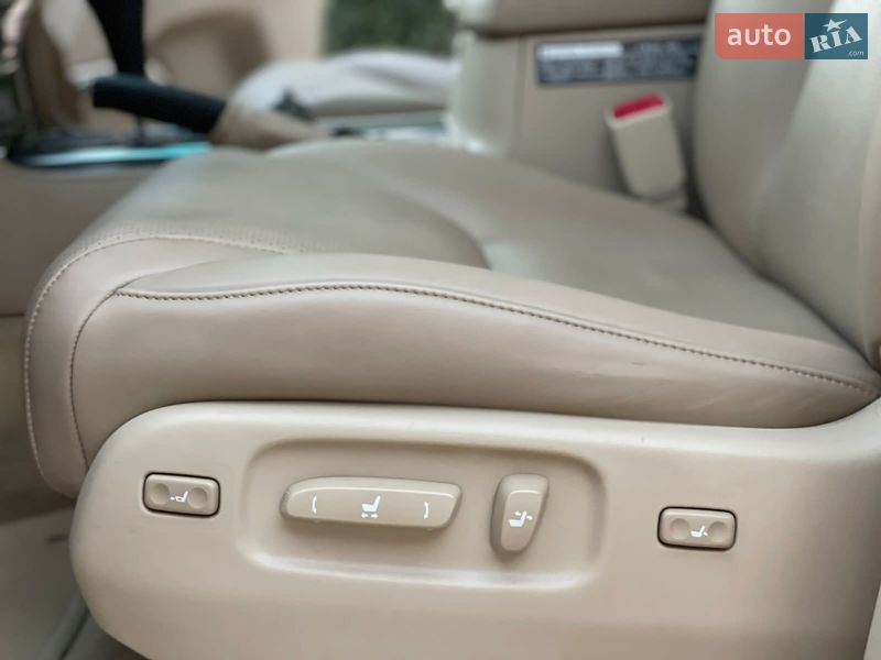 Внедорожник / Кроссовер Lexus LX 2011 в Харькове