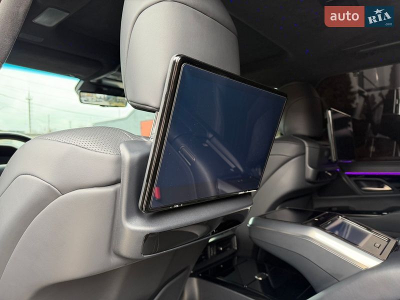 Позашляховик / Кросовер Lexus LX 2023 в Дніпрі