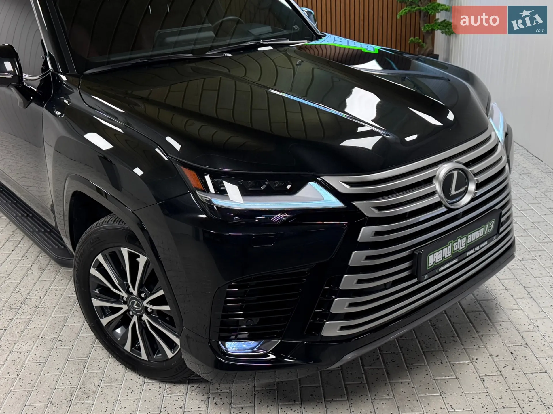 2025 Lexus LX - мініатюра 5