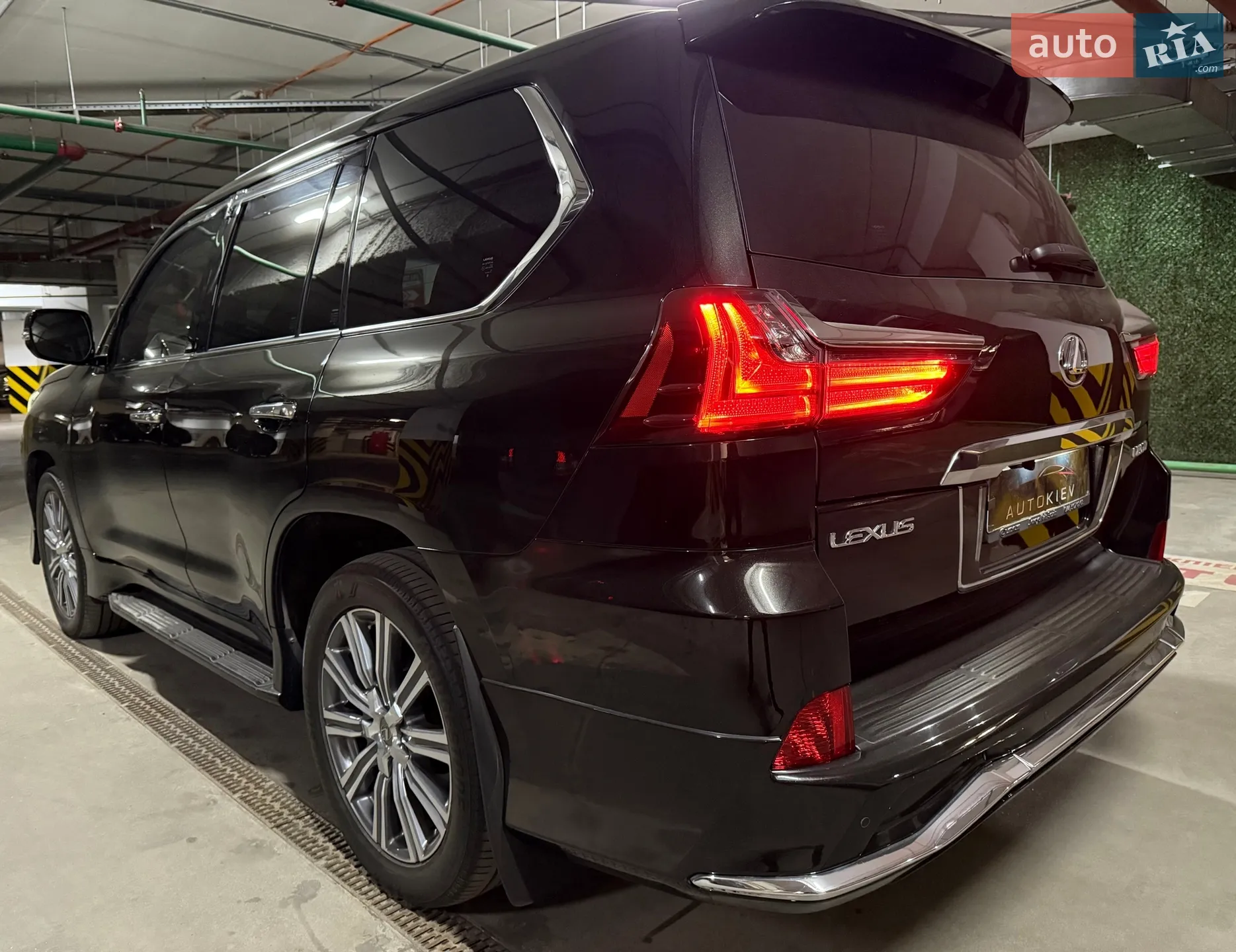 2016 Lexus LX - мініатюра 8