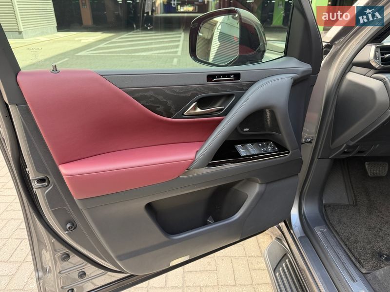 Внедорожник / Кроссовер Lexus LX 2022 в Киеве