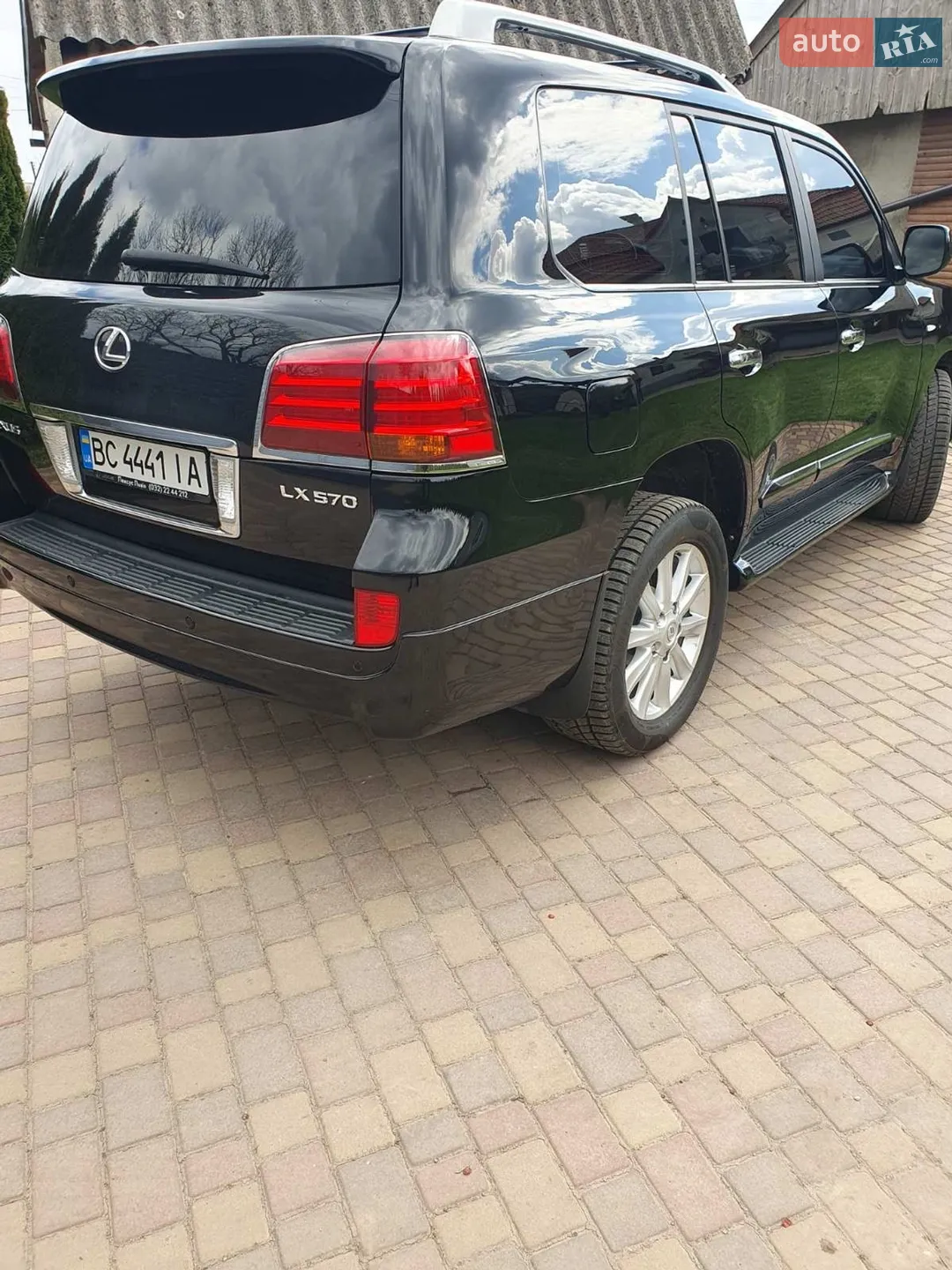 2010 Lexus LX - мініатюра 9