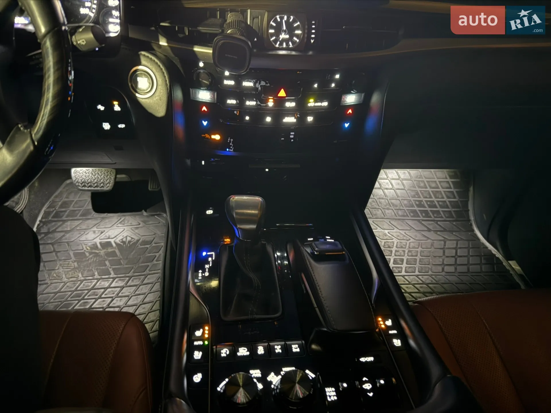 2019 Lexus LX - мініатюра 23