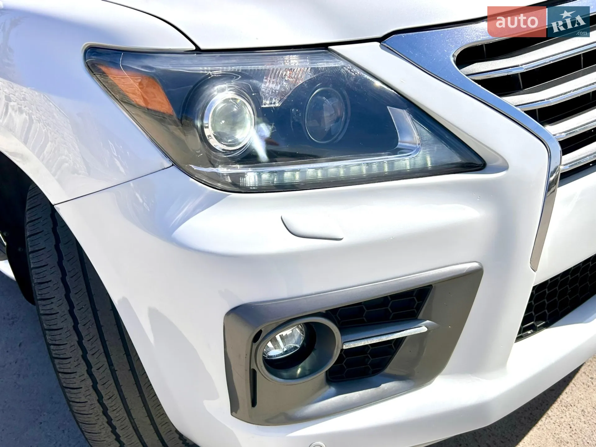 2011 Lexus LX - мініатюра 14