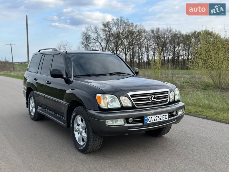 Lexus LX 2004
