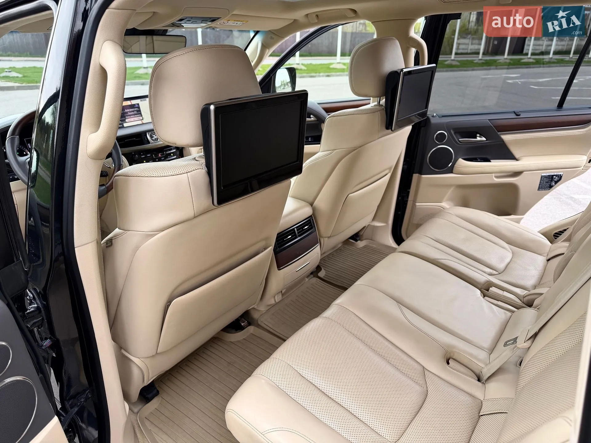 2016 Lexus LX - мініатюра 30