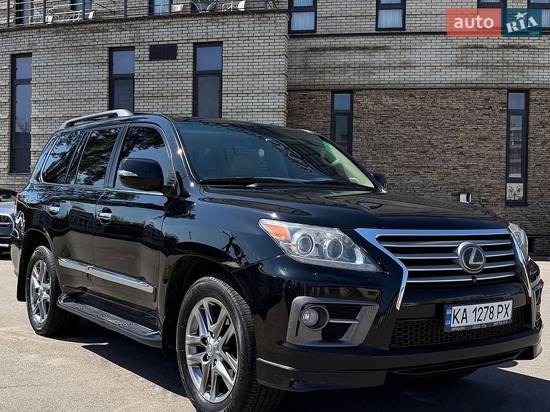 Lexus LX 2012
