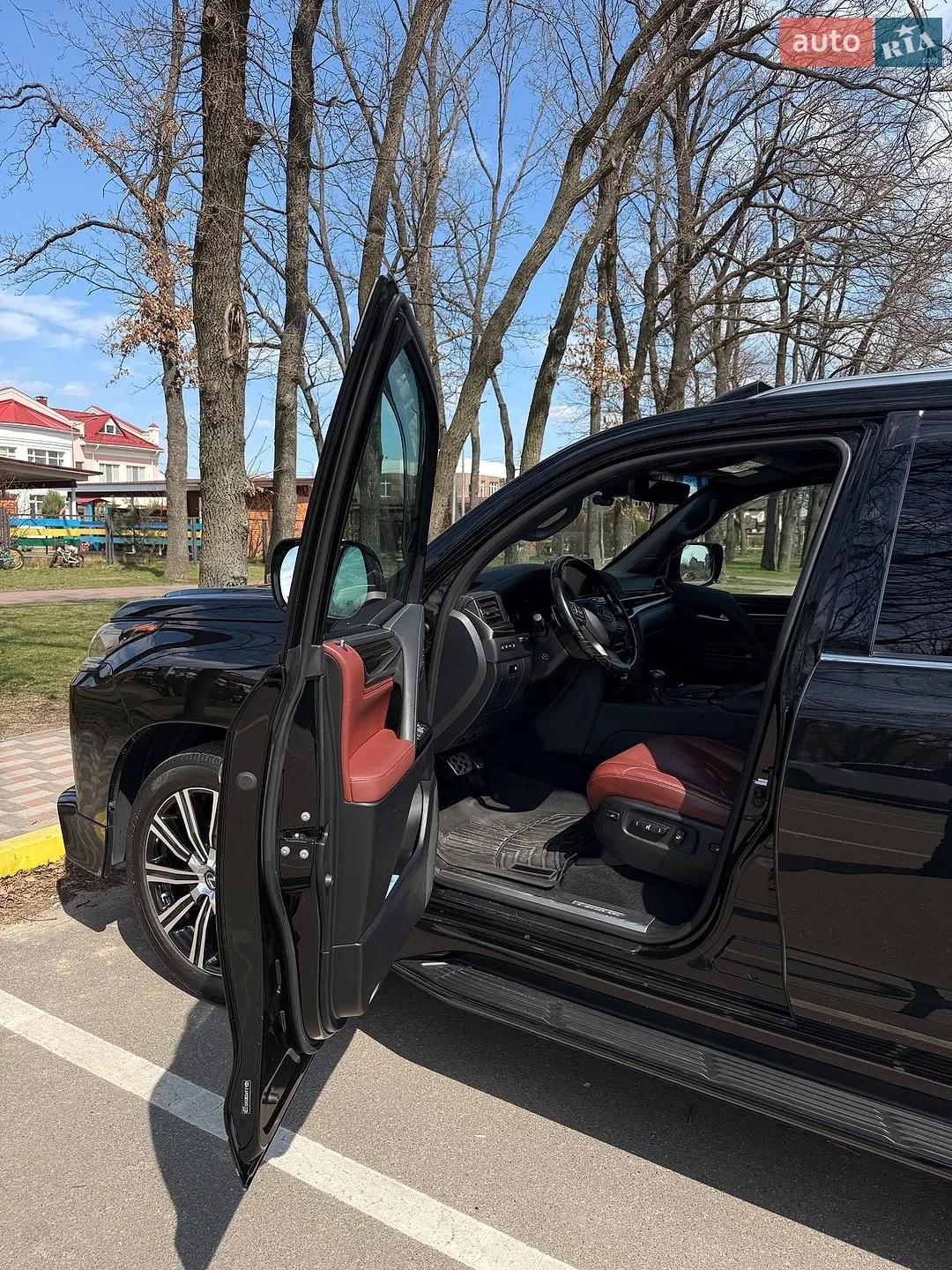 2019 Lexus LX - мініатюра 9