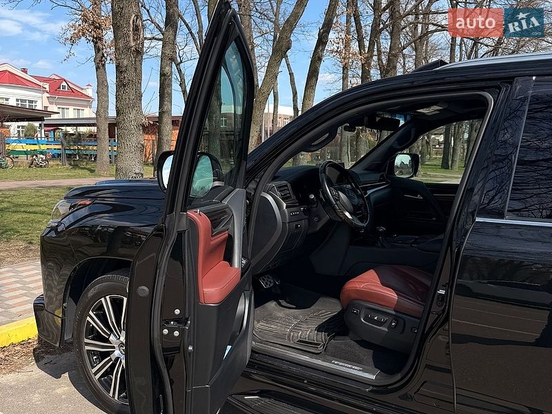 Внедорожник / Кроссовер Lexus LX 2019 в Киеве