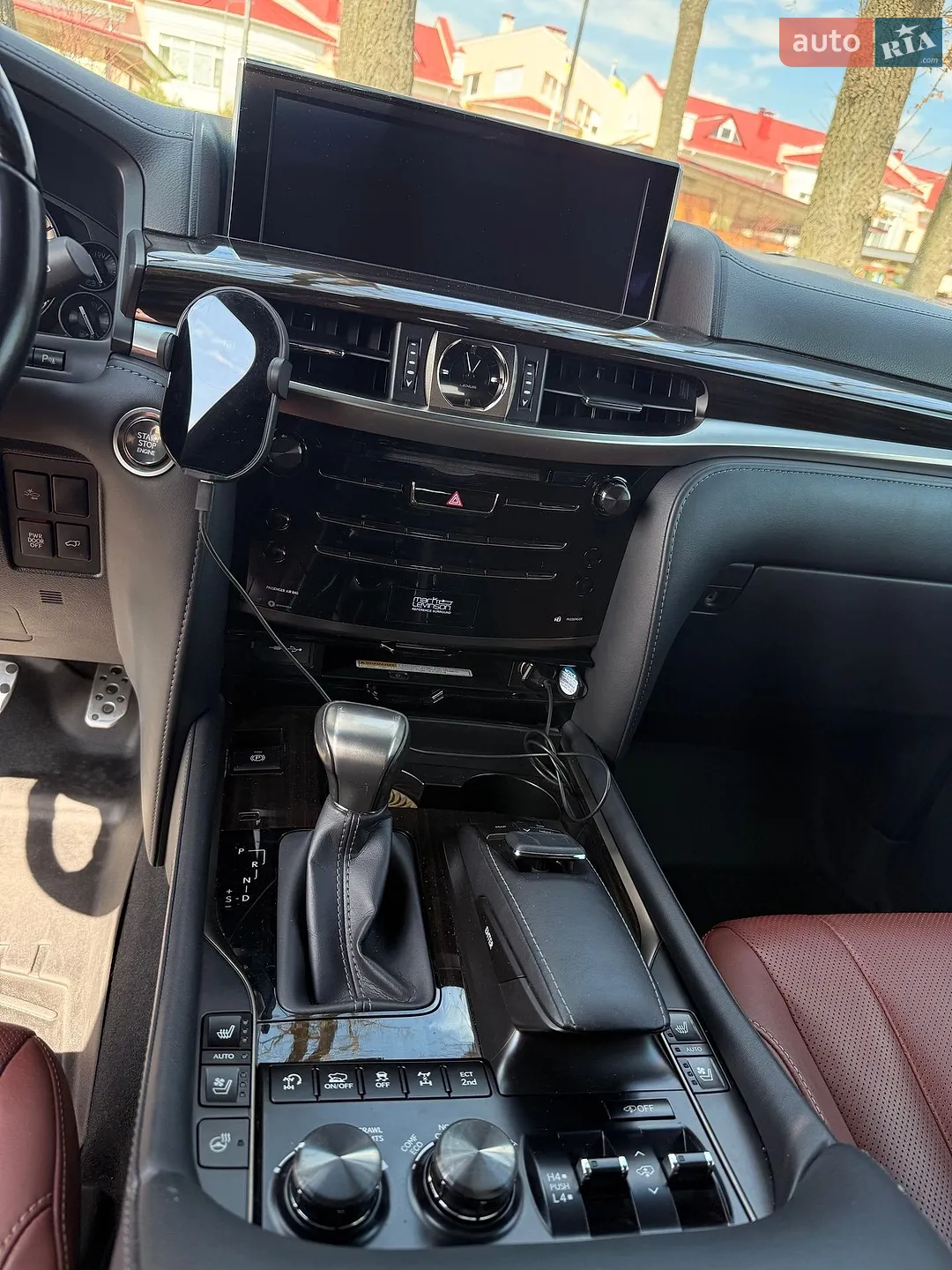 2019 Lexus LX - мініатюра 15