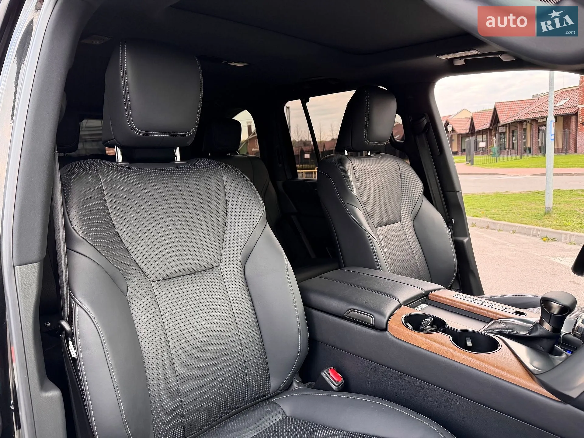 2022 Lexus LX - мініатюра 29
