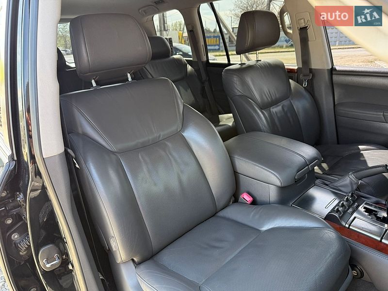 Внедорожник / Кроссовер Lexus LX 2008 в Стрые