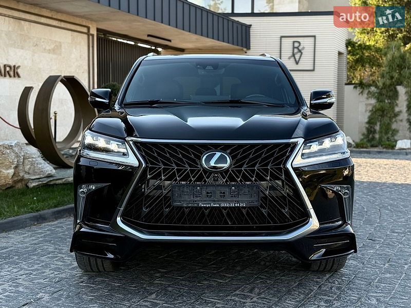 Внедорожник / Кроссовер Lexus LX 2017 в Львове