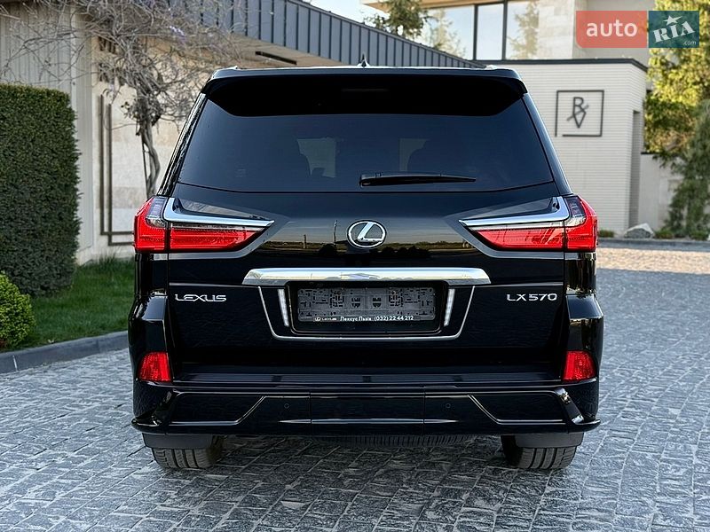 Внедорожник / Кроссовер Lexus LX 2017 в Львове