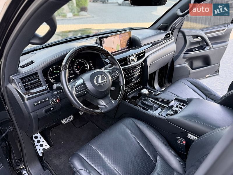 Внедорожник / Кроссовер Lexus LX 2017 в Львове