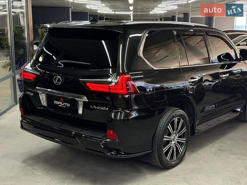 Внедорожник / Кроссовер Lexus LX 2016 в Одессе