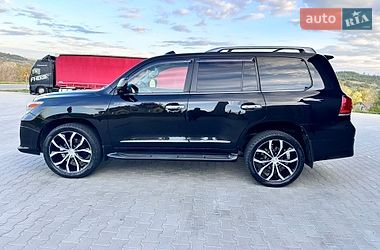 Внедорожник / Кроссовер Lexus LX 2011 в Черновцах