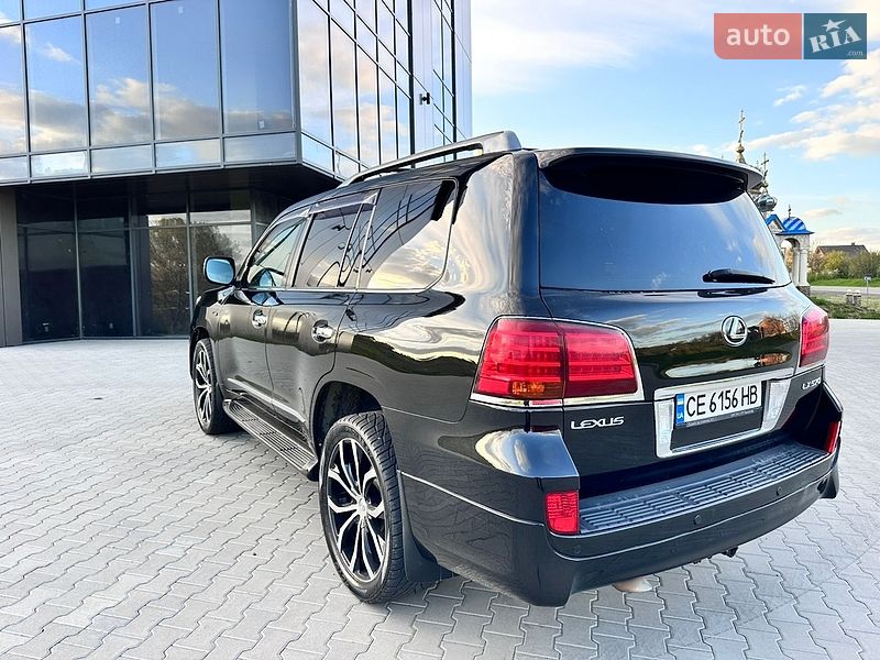 Внедорожник / Кроссовер Lexus LX 2011 в Черновцах