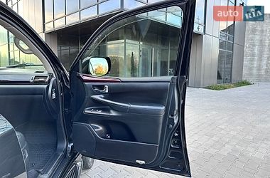 Внедорожник / Кроссовер Lexus LX 2011 в Черновцах