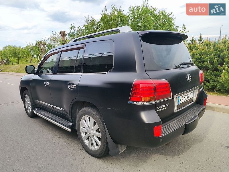 Позашляховик / Кросовер Lexus LX 2008 в Києві