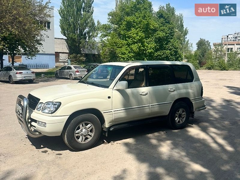 Внедорожник / Кроссовер Lexus LX 1999 в Запорожье