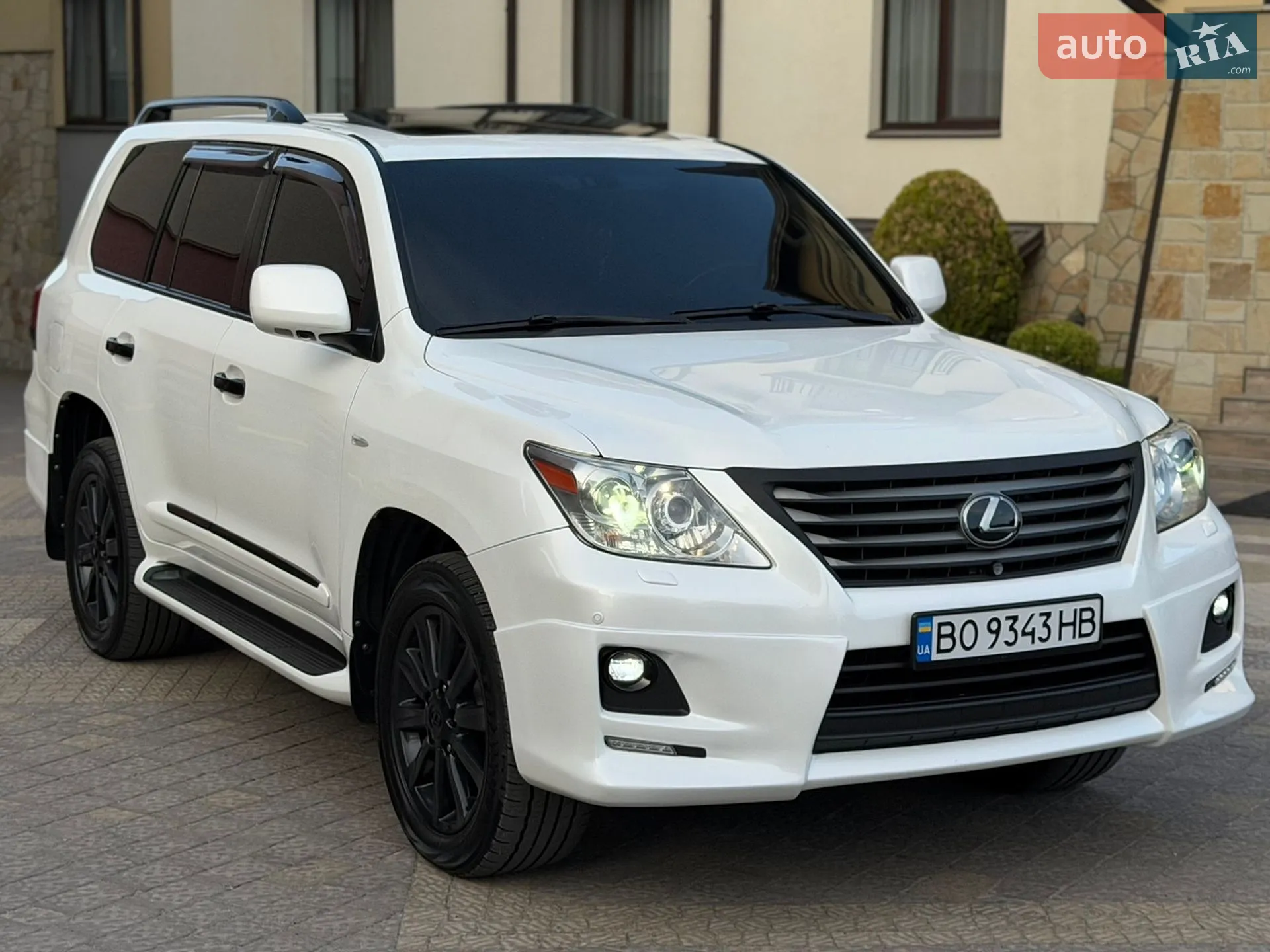 2011 Lexus LX - мініатюра 12