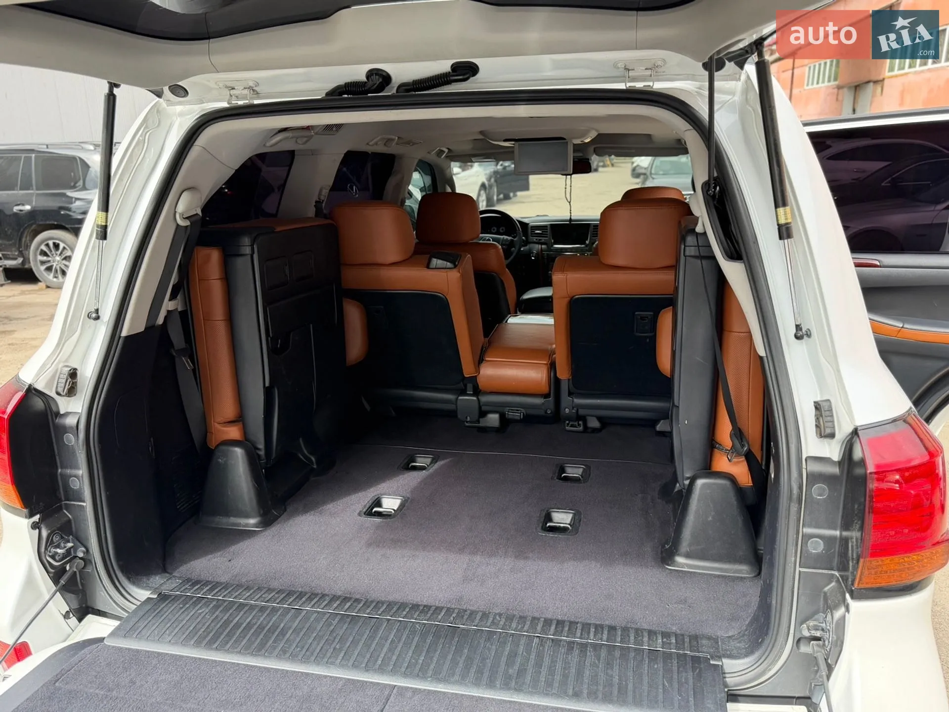 2011 Lexus LX - мініатюра 78