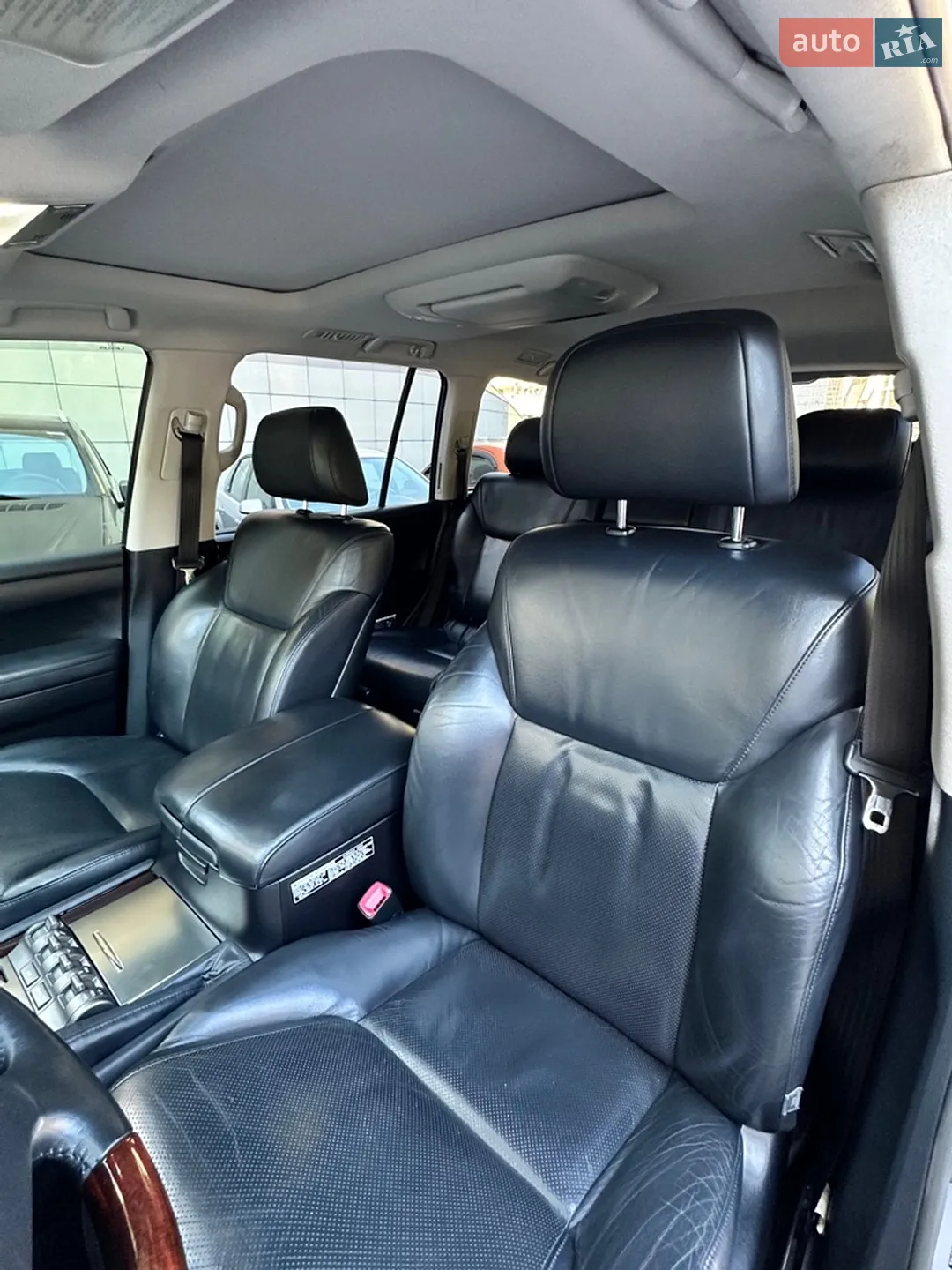 2011 Lexus LX - мініатюра 10